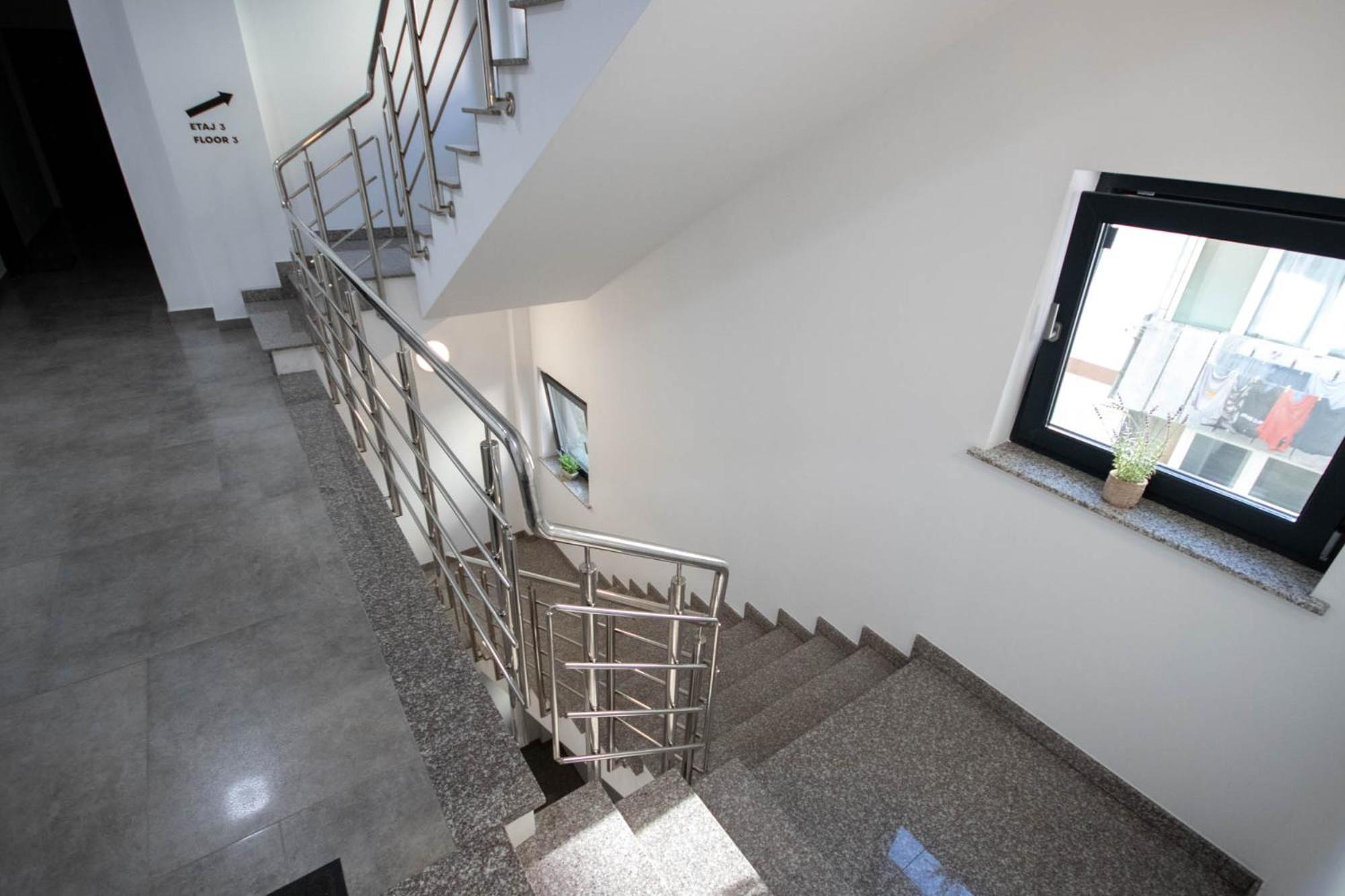 Astar Apartments - Executive Rădăuţi Kültér fotó